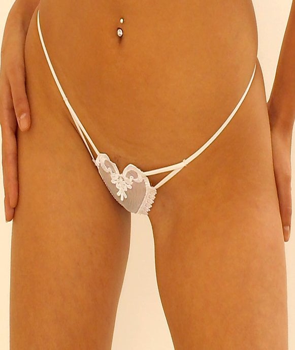 Kalpli Kadın G-String